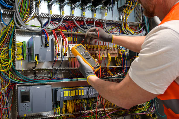 Best Emergency Electrical Repair  in St Louis Park, MN